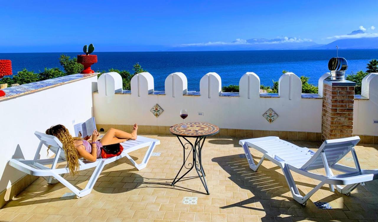 Apartamento Seafront House Gabbiano Azzurro Santa Flavia Exterior foto