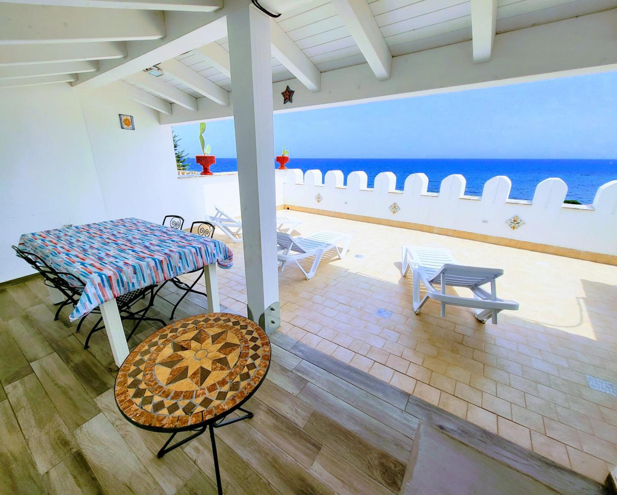 Apartamento Seafront House Gabbiano Azzurro Santa Flavia Exterior foto