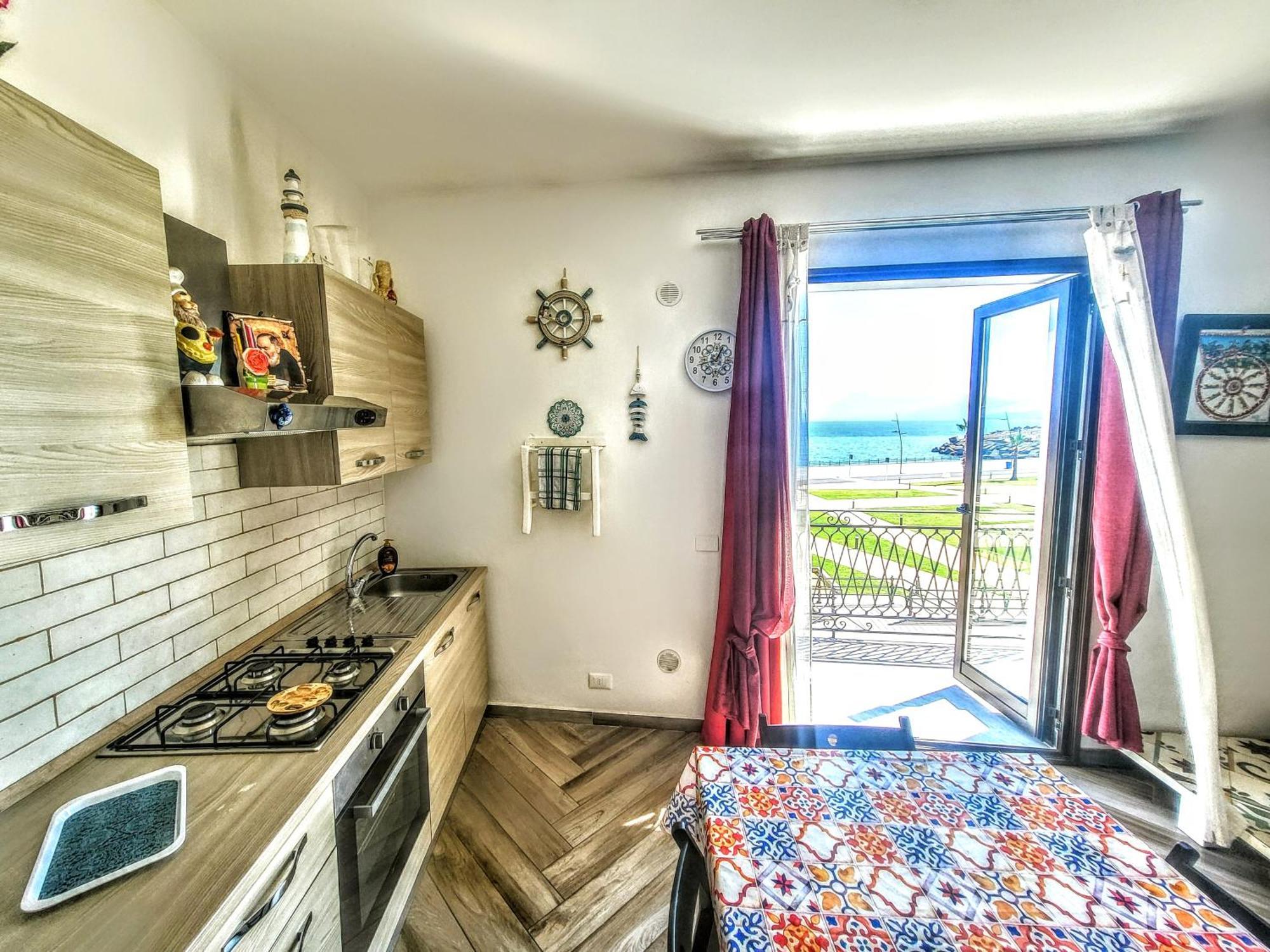 Apartamento Seafront House Gabbiano Azzurro Santa Flavia Exterior foto