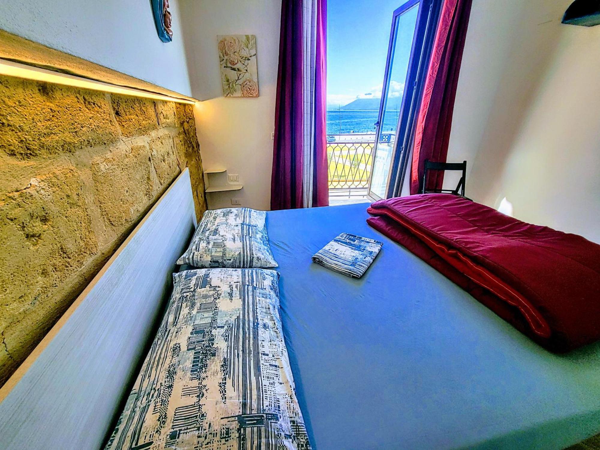 Apartamento Seafront House Gabbiano Azzurro Santa Flavia Exterior foto