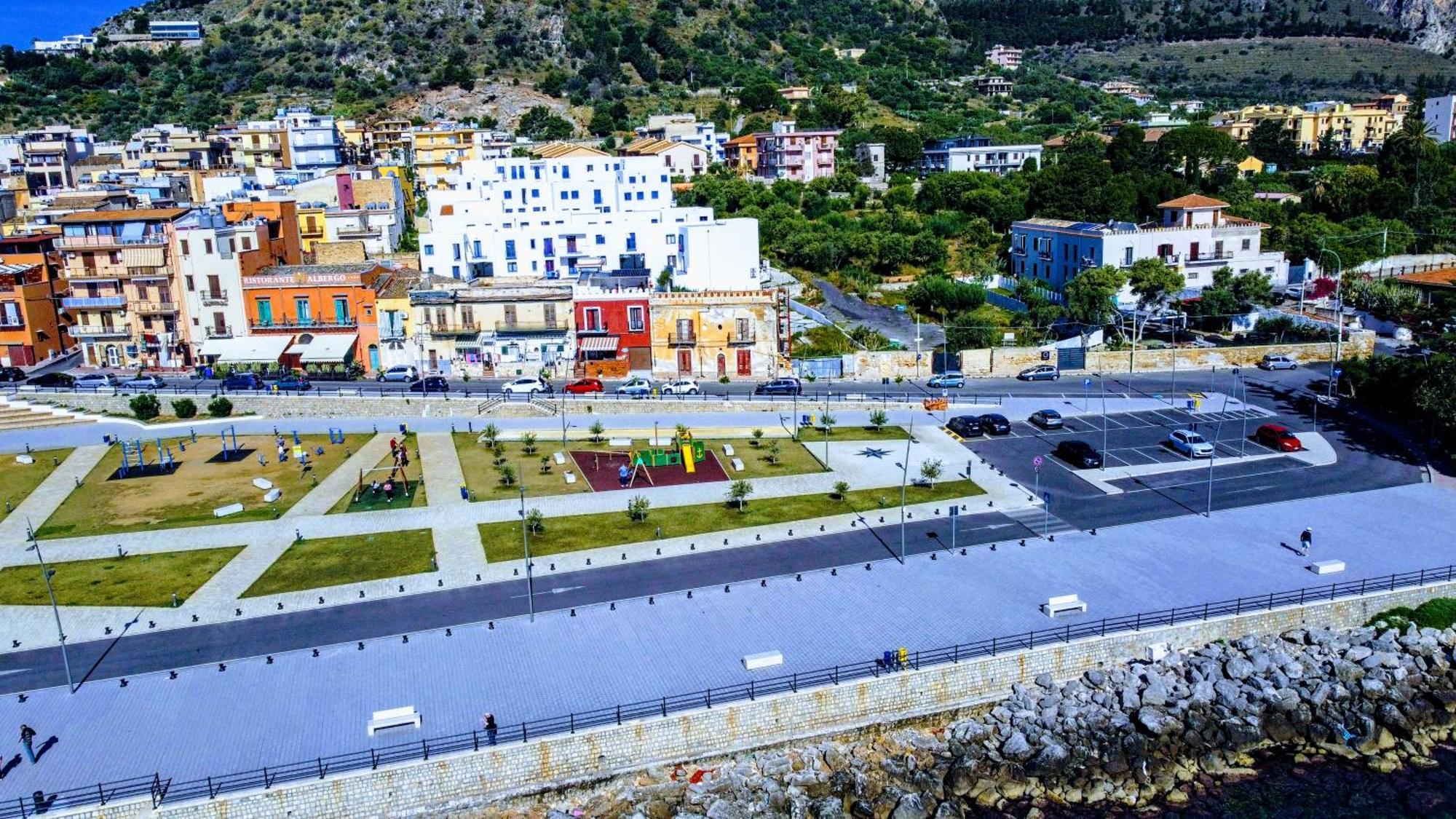 Apartamento Seafront House Gabbiano Azzurro Santa Flavia Exterior foto