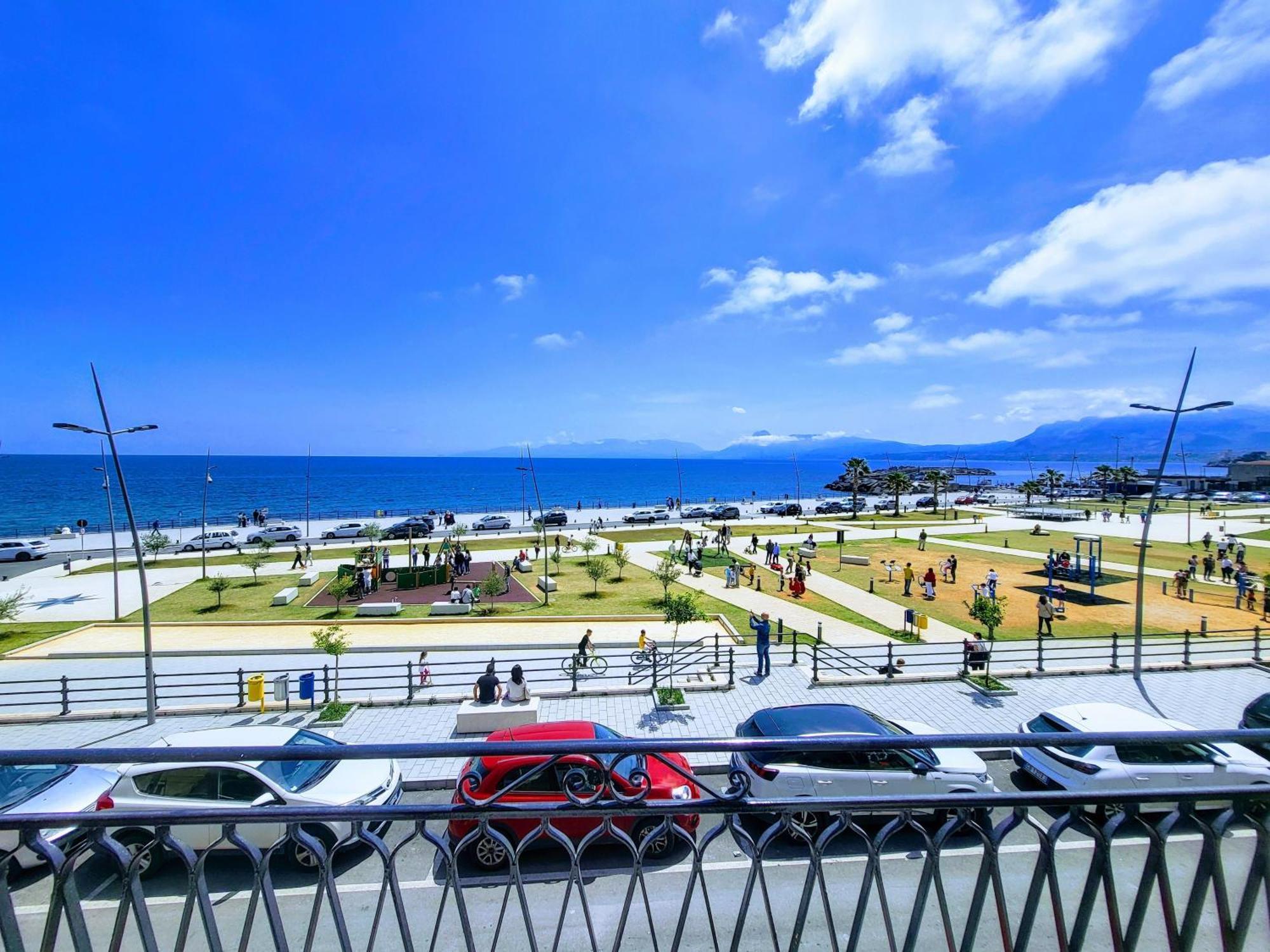 Apartamento Seafront House Gabbiano Azzurro Santa Flavia Exterior foto
