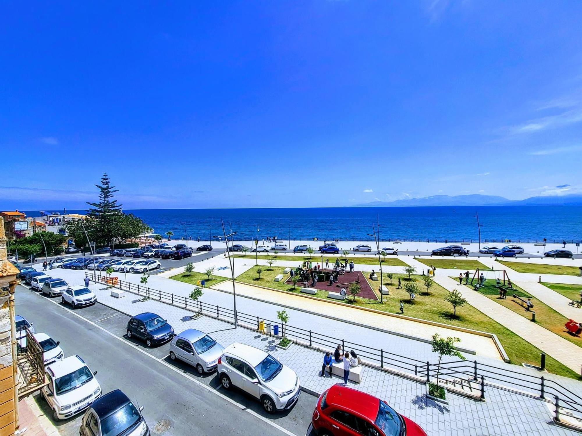 Apartamento Seafront House Gabbiano Azzurro Santa Flavia Exterior foto